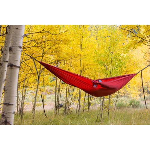 YUKON OUTFITTERS Freedom Hammock w/ Tree Straps - Red for sale at KYGUNCO.